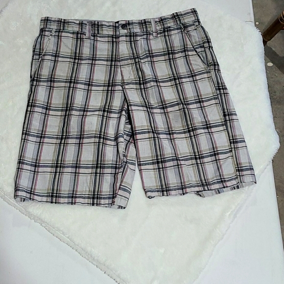 Hurley Shorts (B244) - Mens
